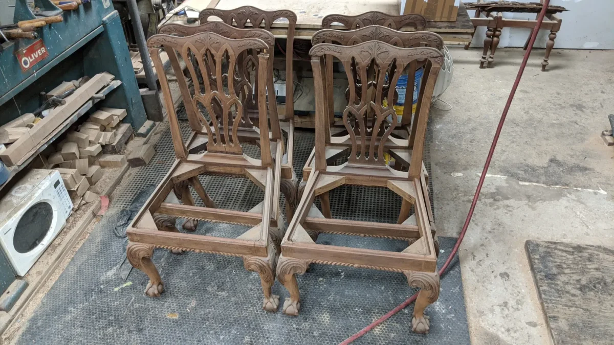 George III Mahogany Dining Table & Chairs — Conservation
